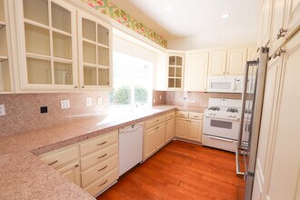 64900 Desert Air Ct in Desert Hot Springs, CA - Building Photo - Building Photo