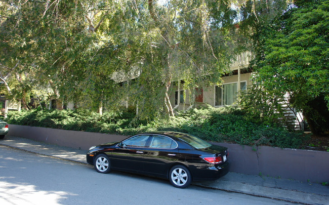 5-7 S Knoll Rd in Mill Valley, CA - Foto de edificio - Building Photo