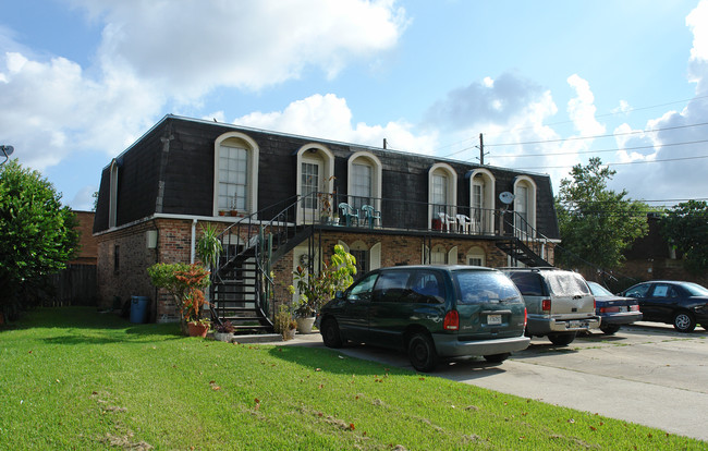 3701 Jean Pl in Metairie, LA - Building Photo - Building Photo