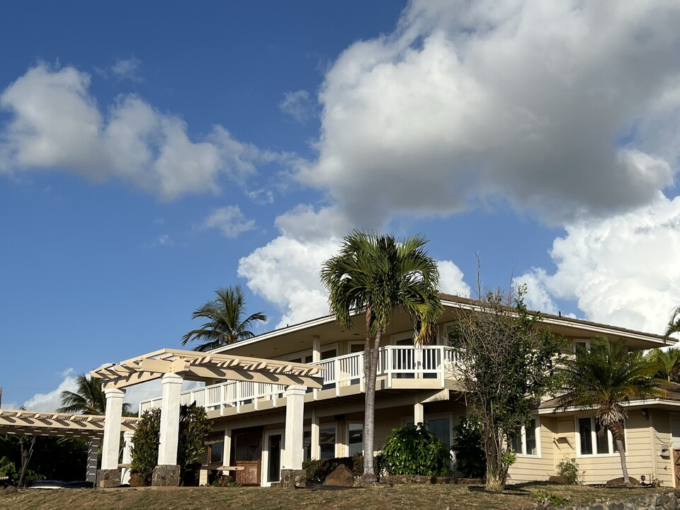 305 Kainoe St in Lahaina, HI - Foto de edificio