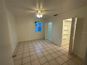 8026 Brocatel Ct in Orlando, FL - Building Photo - Building Photo