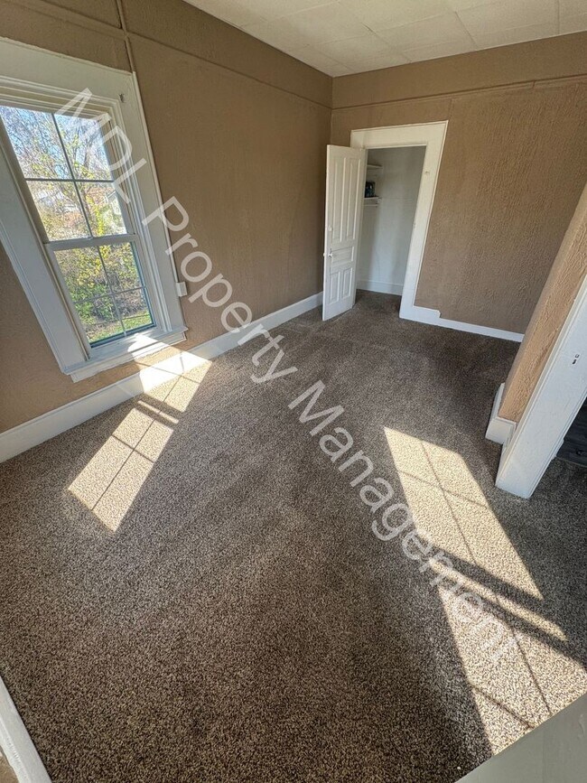 1203 S Hamilton St in Saginaw, MI - Building Photo - Building Photo