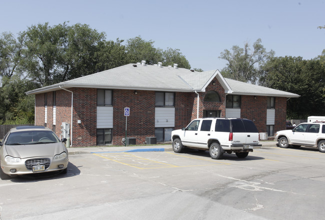 Springfield Apartments in Springfield, NE - Building Photo - Building Photo