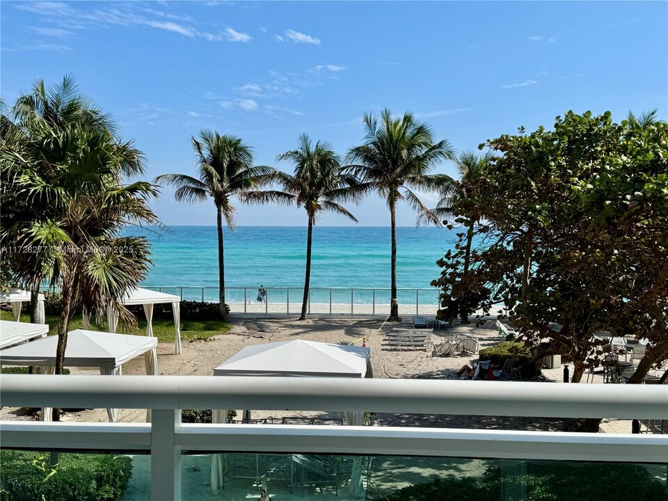 3001 S Ocean Dr, Unit 211 in Hollywood, FL - Building Photo