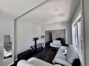 645 E Beech St in Long Beach, NY - Building Photo - Building Photo