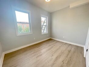 86 Sherman Ave in Jersey City, NJ - Building Photo - Building Photo