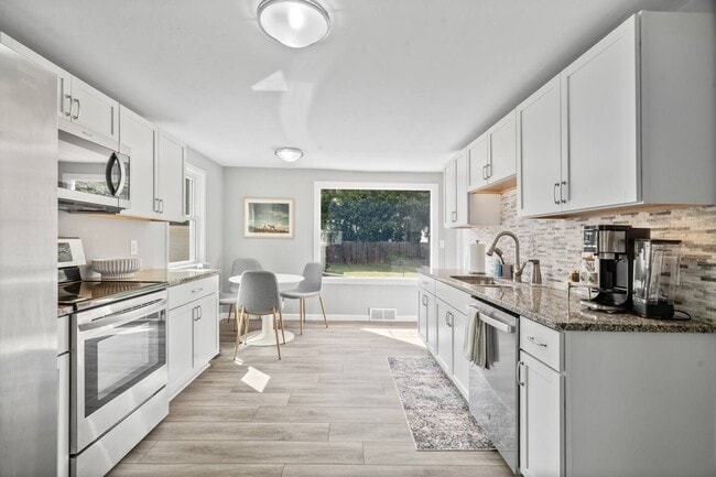 1114 Meacham St in Green Bay, WI - Building Photo - Building Photo