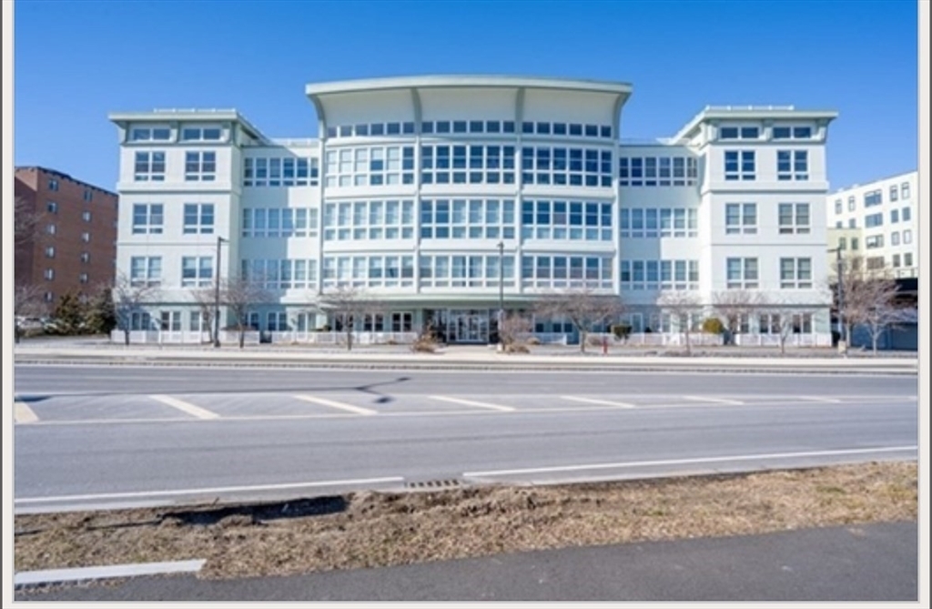 10 Ocean in Revere, MA - Foto de edificio