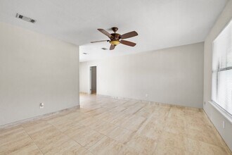 834 Boulevard De L'Orleans in Mary Esther, FL - Building Photo - Building Photo