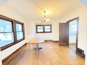 1907 Oakwood Ave in Toledo, OH - Foto de edificio - Building Photo