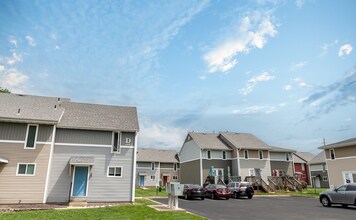 Townhomes at Quail Ridge in Springfield, MO - Foto de edificio - Building Photo