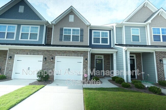 4016 Rothwood Ln in Harrisburg, NC - Building Photo - Building Photo