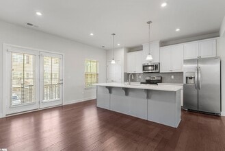 23 Itasca Dr in Greenville, SC - Foto de edificio - Building Photo