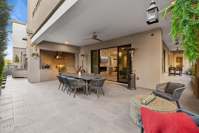 5250 E Deer Valley Dr, Unit 153 in Phoenix, AZ - Building Photo - Building Photo