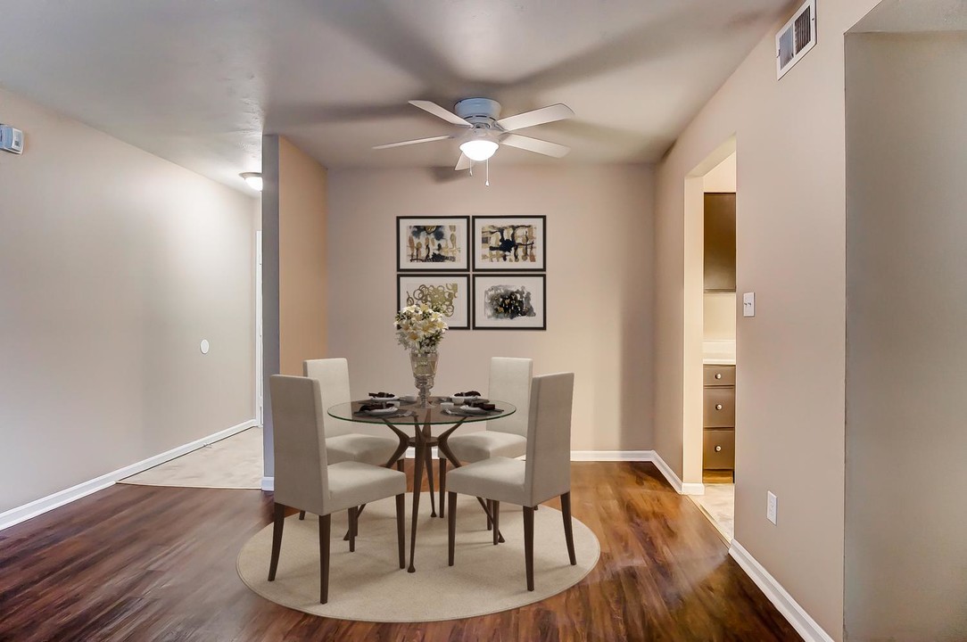 Foxfire West Apartments in Evansville, IN - Building Photo