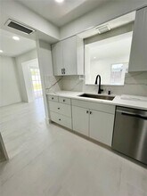 300 SW 12th St in Boca Raton, FL - Building Photo - Building Photo