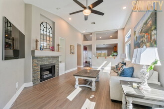 17 Mesquite Village Cir in Henderson, NV - Building Photo - Building Photo