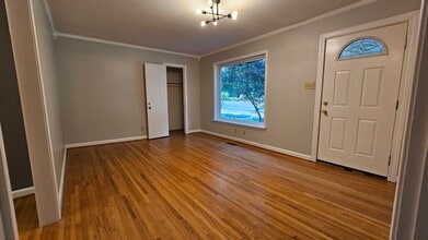 2901 Lee Ave, Unit 2901 in Little Rock, AR - Foto de edificio - Building Photo