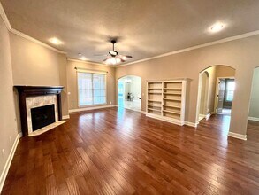 3640 W Bowling Green Pl in Fayetteville, AR - Building Photo - Building Photo