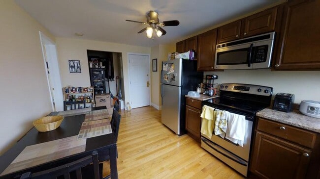 1 Victoria St in Somerville, MA - Building Photo - Building Photo