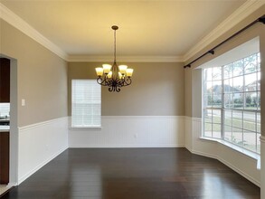 1210 Green Knoll Dr in Sugar Land, TX - Building Photo - Building Photo