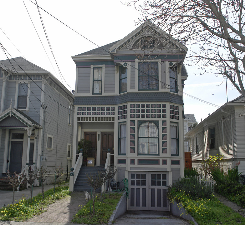 2202 San Antonio Ave in Alameda, CA - Foto de edificio