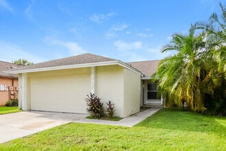 2417 Ginger Mill Blvd in Orlando, FL - Building Photo - Building Photo