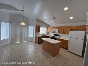 11070 Zampino St in Las Vegas, NV - Building Photo - Building Photo