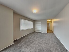 534 Vista Dr in Indianapolis, IN - Building Photo - Building Photo