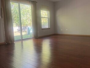 572 Jennifer Cir in Mundelein, IL - Building Photo - Building Photo