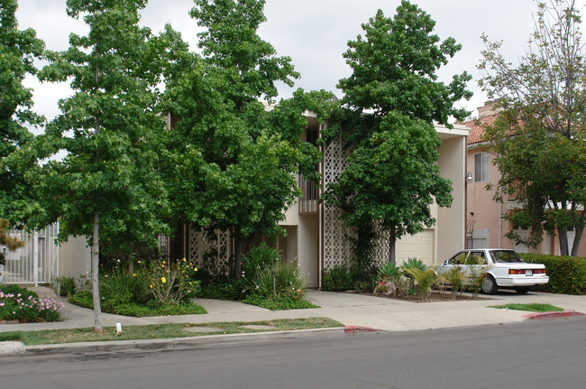 4080 Illinois St in San Diego, CA - Foto de edificio - Building Photo