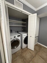 7200 Clarewood Dr in Houston, TX - Foto de edificio - Building Photo