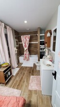 1606 E 85th St, Unit Up furnished/weekly rate in Cleveland, OH - Foto de edificio - Building Photo
