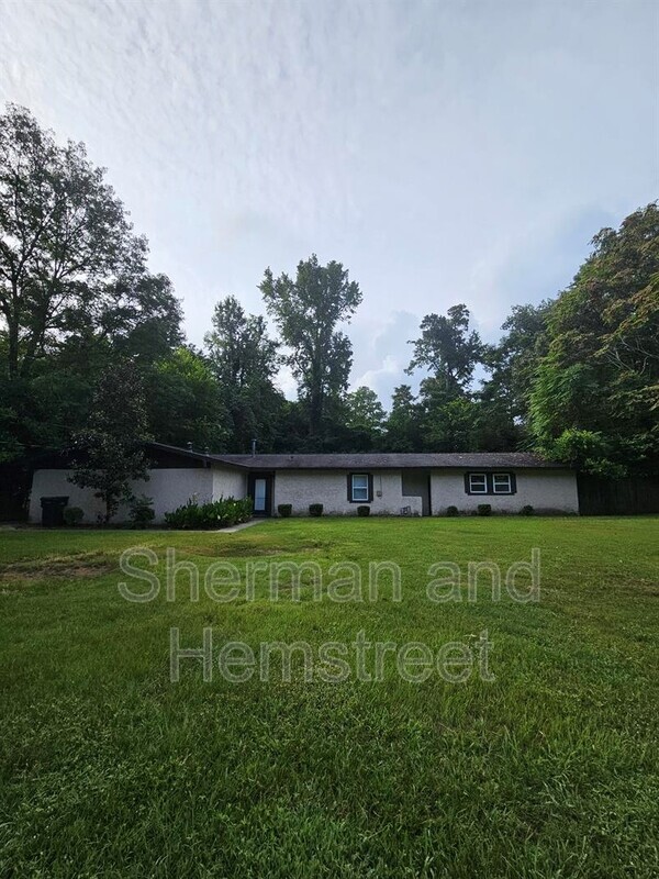 property at 3306 Tanglewood Dr