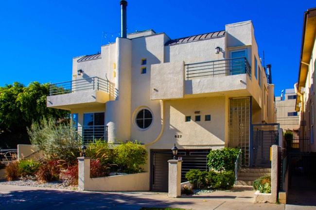 property at 627 N Sweetzer Ave