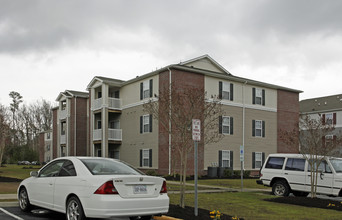 Kates Trace in Newport News, VA - Building Photo - Building Photo