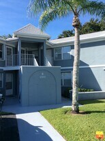 3302 SE Aster Ln in Stuart, FL - Building Photo
