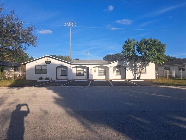 property at 980 SW 76th Ave