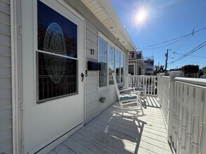 17 N Buffalo Ave in Ventnor City, NJ - Building Photo - Building Photo