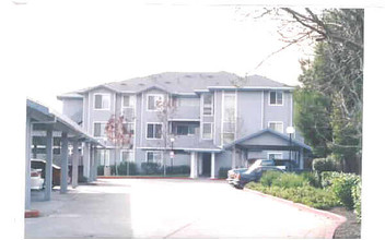 Cypress Point in Hayward, CA - Building Photo - Building Photo