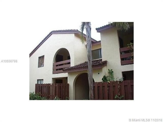 8911 SW 123rd Ct-Unit -105 in Miami, FL - Building Photo