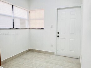 13390 NE 6th Ave in North Miami, FL - Building Photo - Building Photo
