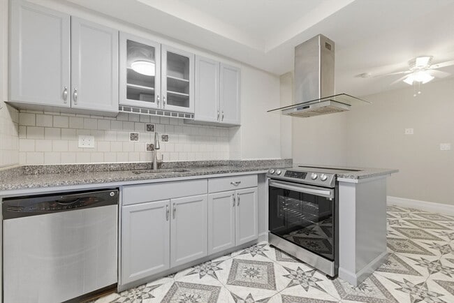 property at 20 Bennett St