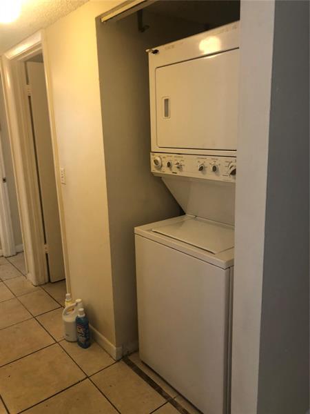 3502 NW 114th Ln in Coral Springs, FL - Building Photo - Building Photo