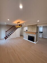 98 Bunker Ln in Hicksville, NY - Building Photo - Building Photo