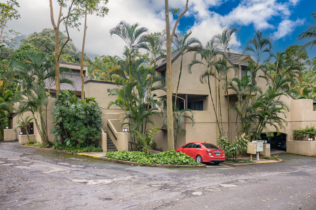 Eden at Haiku Woods in Kaneohe, HI - Building Photo