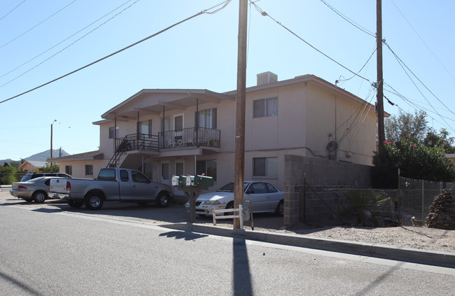 110 Loma Vista Ct in Sunland Park, NM - Foto de edificio - Building Photo