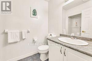 683-B Wild Ginger Ave in Waterloo, ON - Building Photo - Building Photo