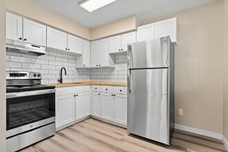 Gardner Street in Reno, NV - Foto de edificio - Interior Photo