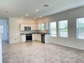 3082 Springwell Loop in Orlando, FL - Foto de edificio - Building Photo